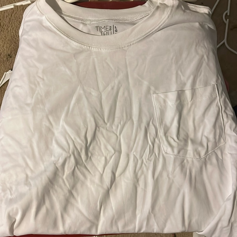 White t-shirt